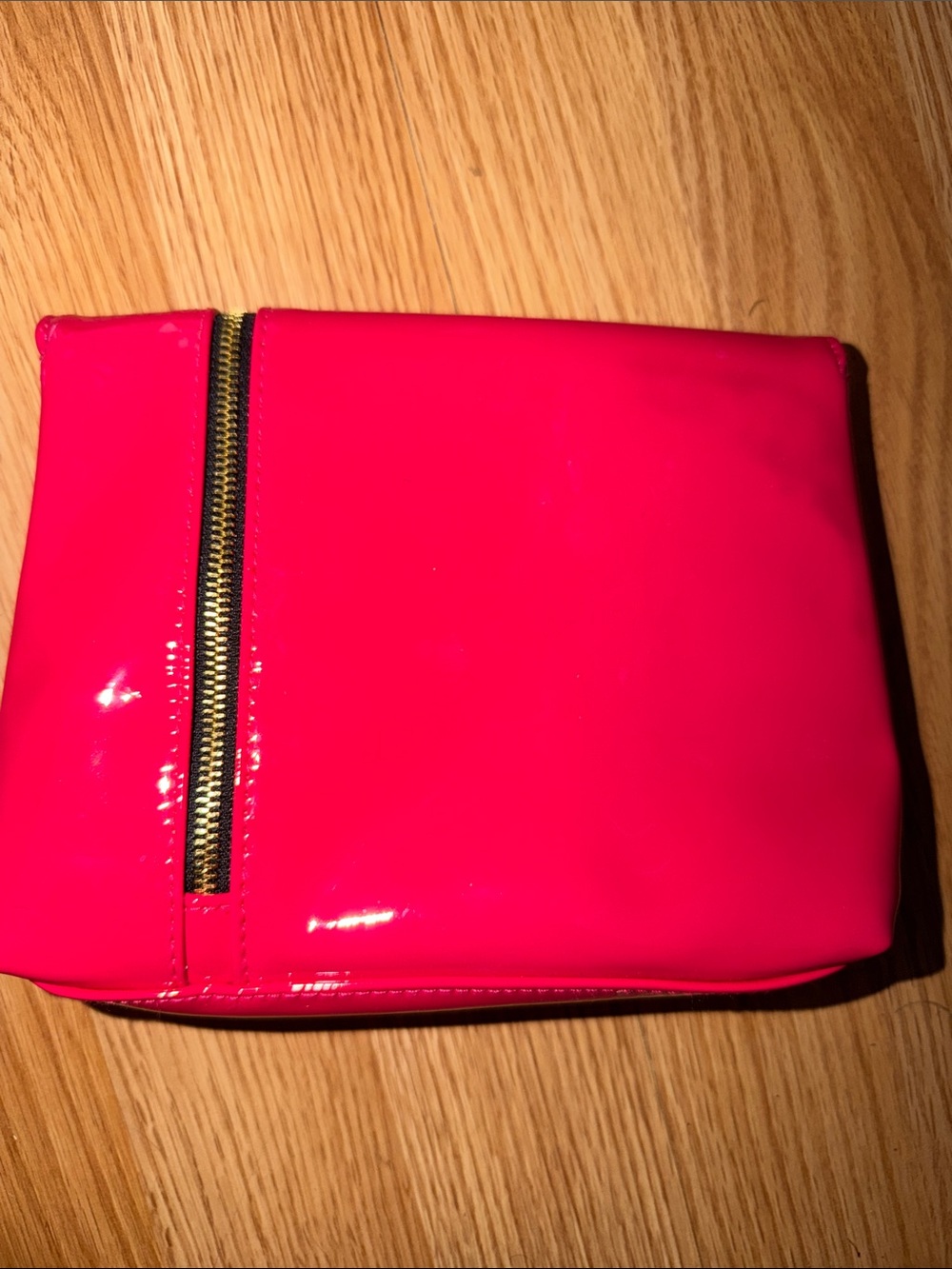 Ysl Patent Leather Fold-Over Clutch in Hot Pink - Picture 2 of 6